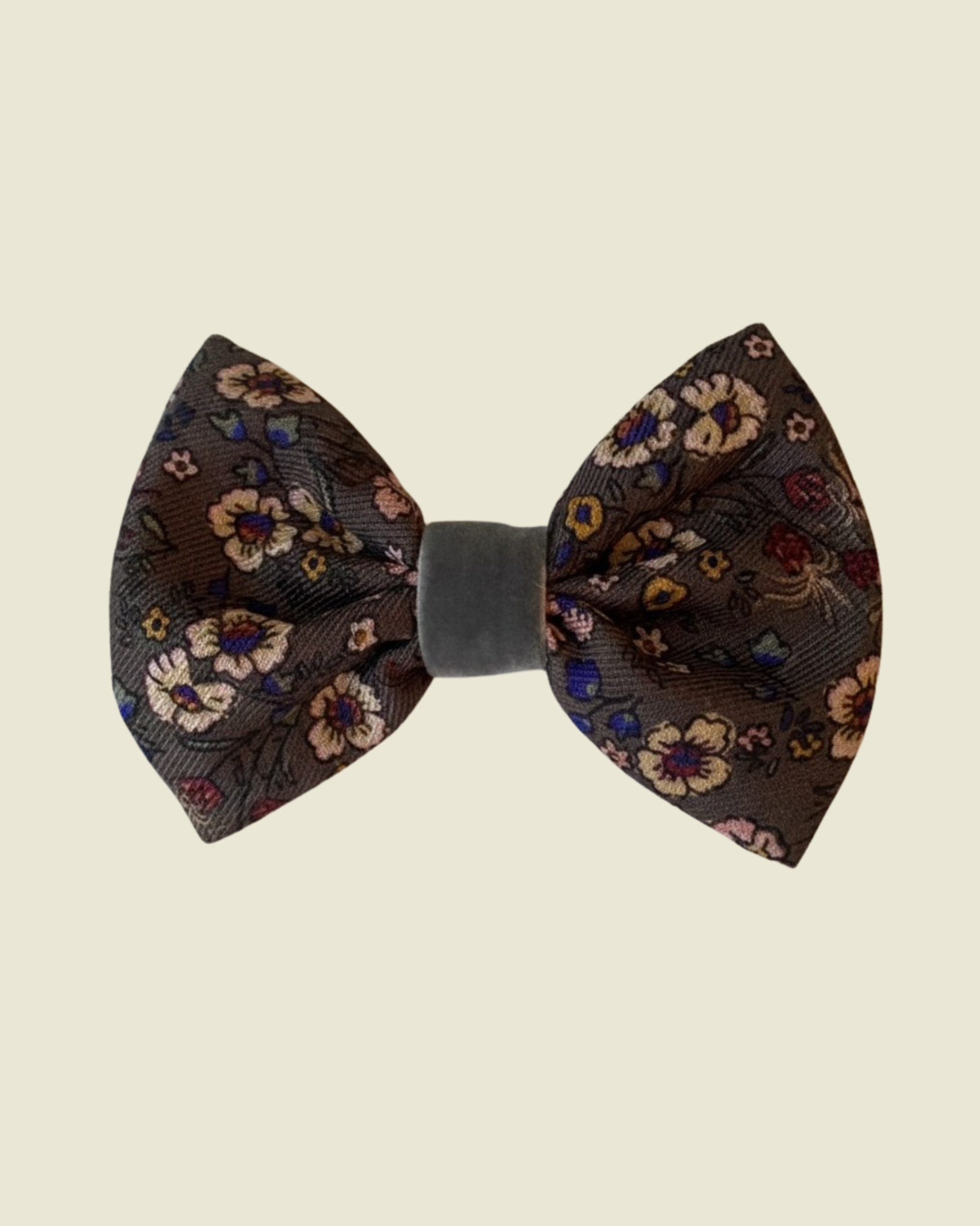 Lazo Cleo · Liberty flores púrpura