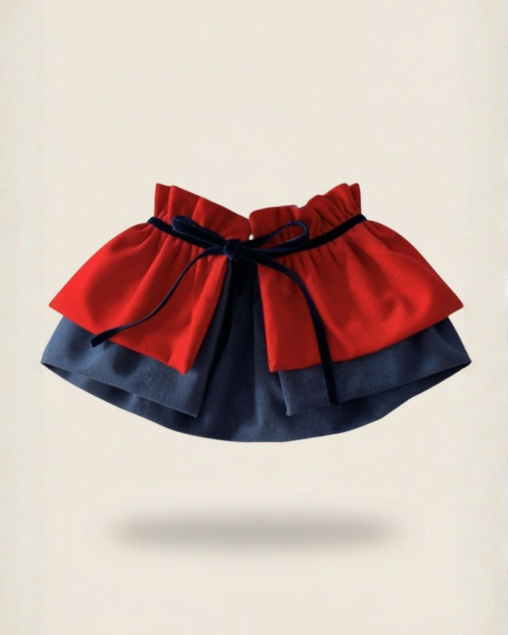 Cuello Ondine bebé - niña · Terciopelo rojo y azul empolvado